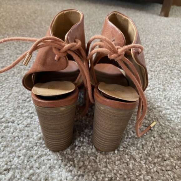 Y2K Kenneth Cole Reaction Brown Suede strappy tied open toed heels sz 5.5 - Picture 4 of 4